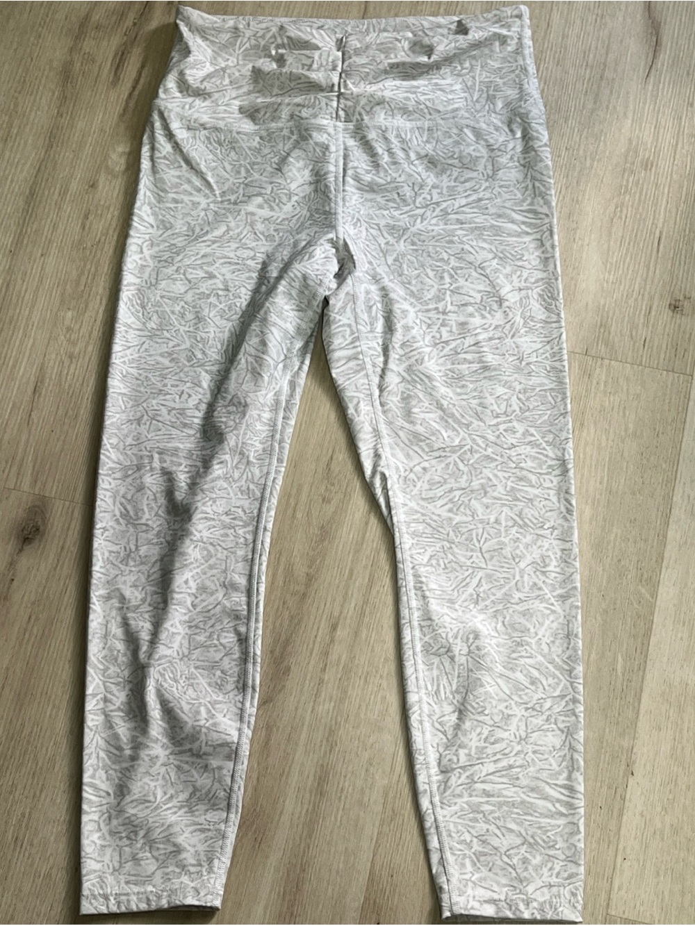 High-Rise White Subtle Print Leggings